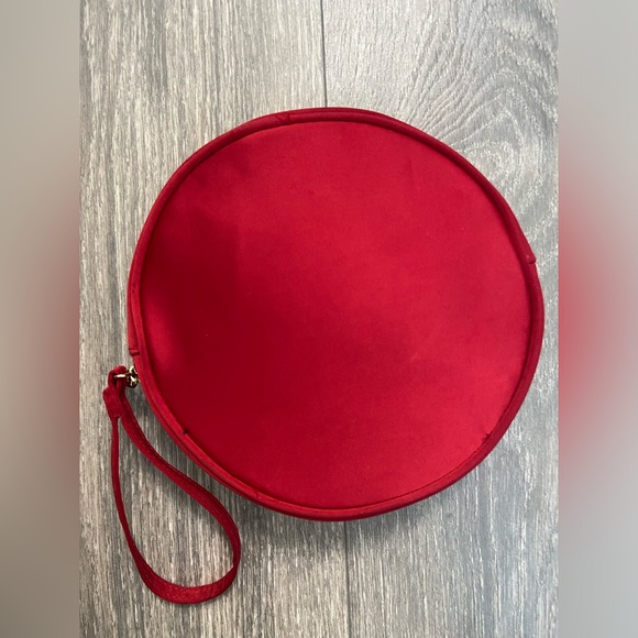 Giorgio Armani Red Satin Round Clutch Wristlet Makeup Cosmetics Bag-Like New - Picture 4 of 12